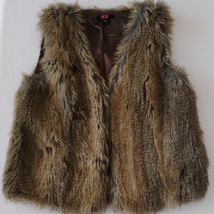 Pop Faux Fur Vest in Brown and Tan - Women's S